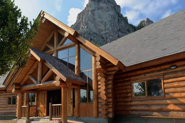 Notte al Rifugio Casa Canada, dormire in rifugio nella quiete della montagna